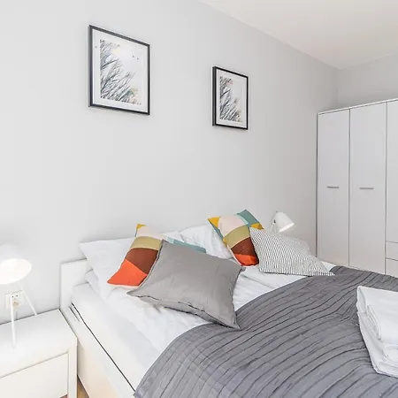 Rent Like Home - Apartament Kolo Brzegu I *