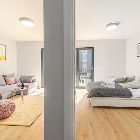 아파트 Rent Like Home - Apartament Kolo Brzegu I 코워브제크